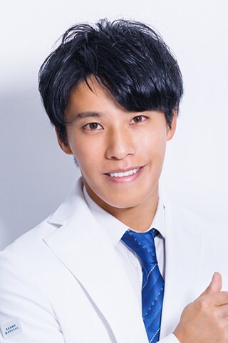 名倉 俊輔 医師