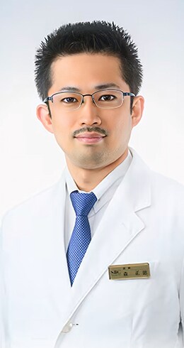 森医師写真01