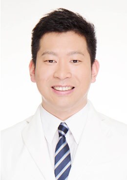 山下医師写真01