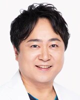 山本 篤 医師