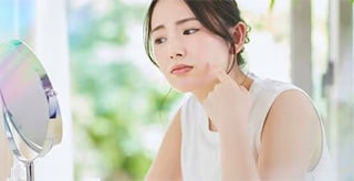 白ニキビとは？繰り返さないための正しいケアとおすすめの治療法を紹介