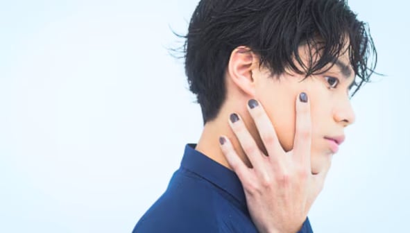 ヒゲ脱毛は痛い？麻酔クリーム購入可能！