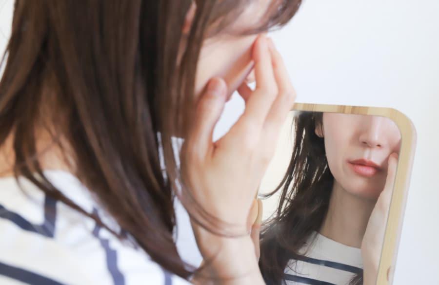 デメリット1：ダウンタイム（腫れ・内出血）