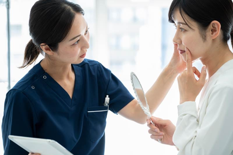 「繰り返しニキビ」から抜け出すための美容皮膚科のアプローチ