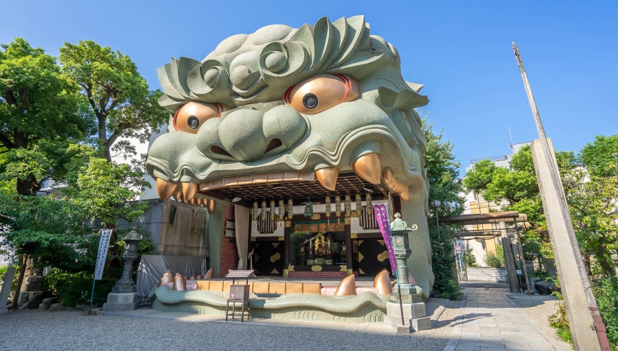 【10:00】於難波八坂神社與「獅子舞台」拍紀念照