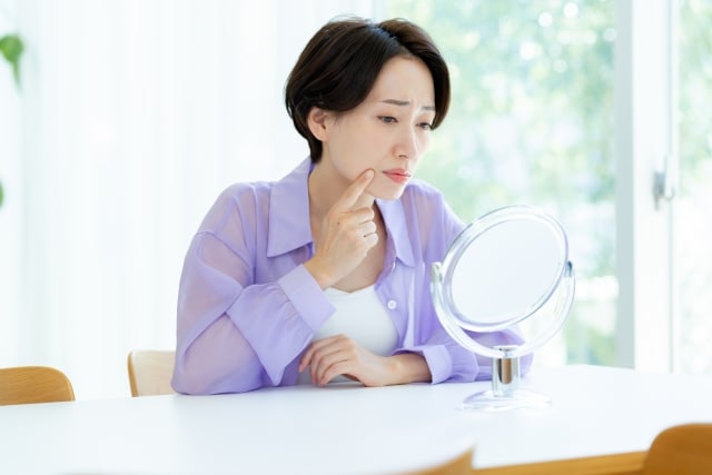 毎朝鏡を見て「はぁ...」とため息をつく日々に卒業