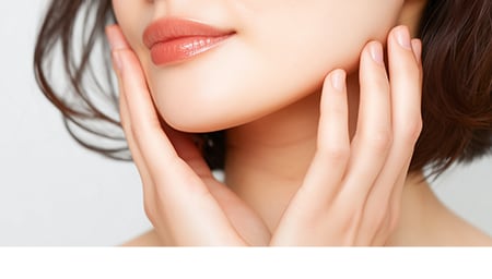 頬やあご下の「もたつき」が、どうしても気になる方へ。