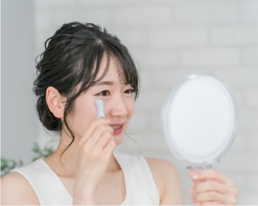 「もう限界…」セルフケアでは解決しないシワと、正しいホームケア🪞