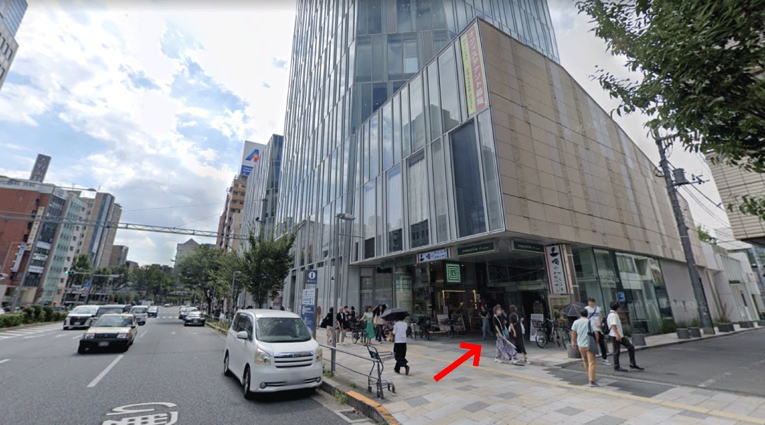 表参道駅B2出口 徒歩1分