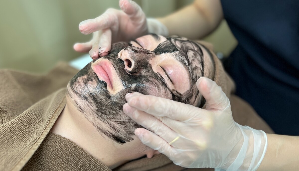 ブラックピール｜毛穴レスなつるんと肌へ🖤