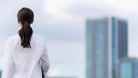 美容外科医の道を志したきっかけを教えてください。