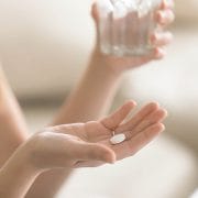 医療脱毛中の薬の服用はできない？脱毛期間の注意事項一覧