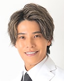 名倉俊輔 医師