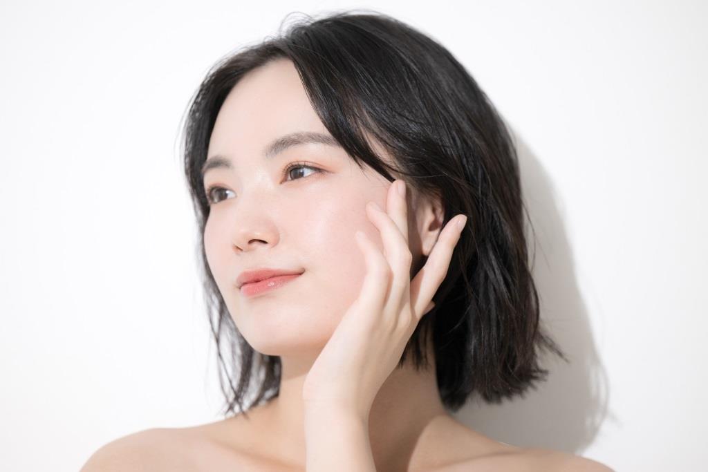 女性