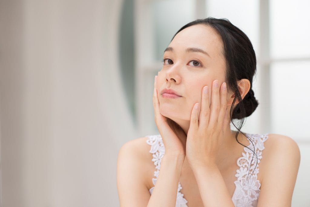 下膨れ顔が気になる...原因とスッキリさせる解消方法を徹底解説! | 医療ダイエット・医療痩身のお役立ちブログ